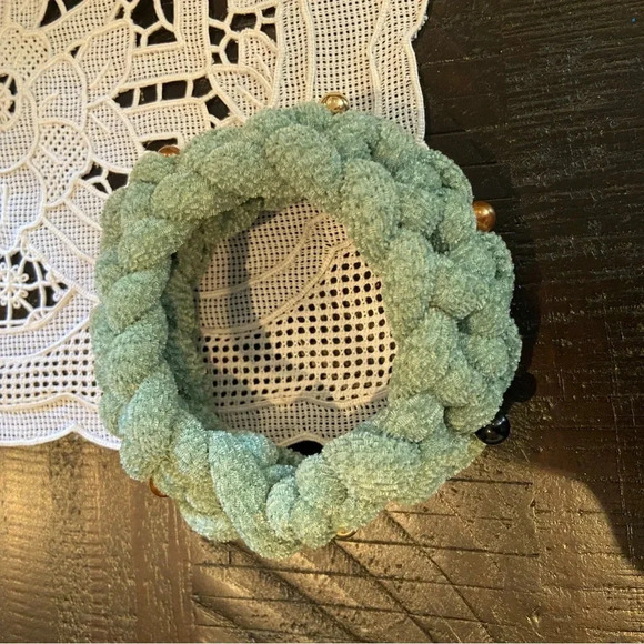 Green plush handmade crochet bracelet 💚 - Picture 3 of 6